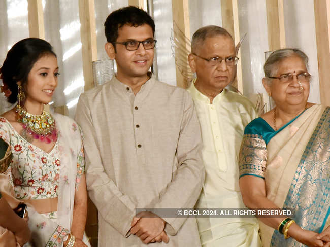 ​Rohan Murty, NRN Murthy, Sudha Murty personally introduced guests to Aparna Krishnan.​