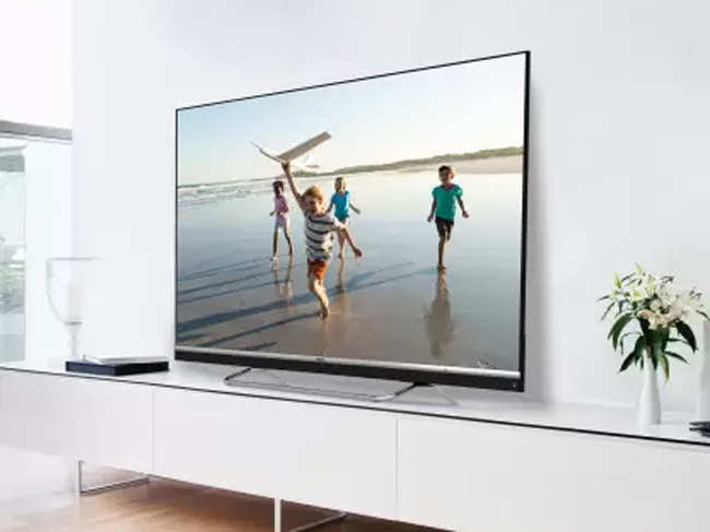​The TV comes with DTS TruSurround Sound that creates a 5.1 channel surround sound output.​