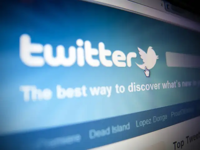 Users can view the full, high-resolution, uncompressed image upon clicking the thumbnail on one’s Twitter feed.