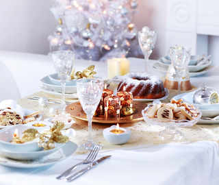 Christmas Cooking: Treat Your Taste Buds To A Delectable Pudding & Plum Cake