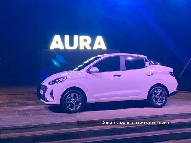 Hyundai Aura launched in India; Prices start at Rs 5.79 lakh - Hyundai Aura  launched | The Economic Times