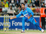 Yuvraj Singh attempts a catch