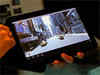 Motorola's Android tablet Xoom vs BlackBerry PlayBook