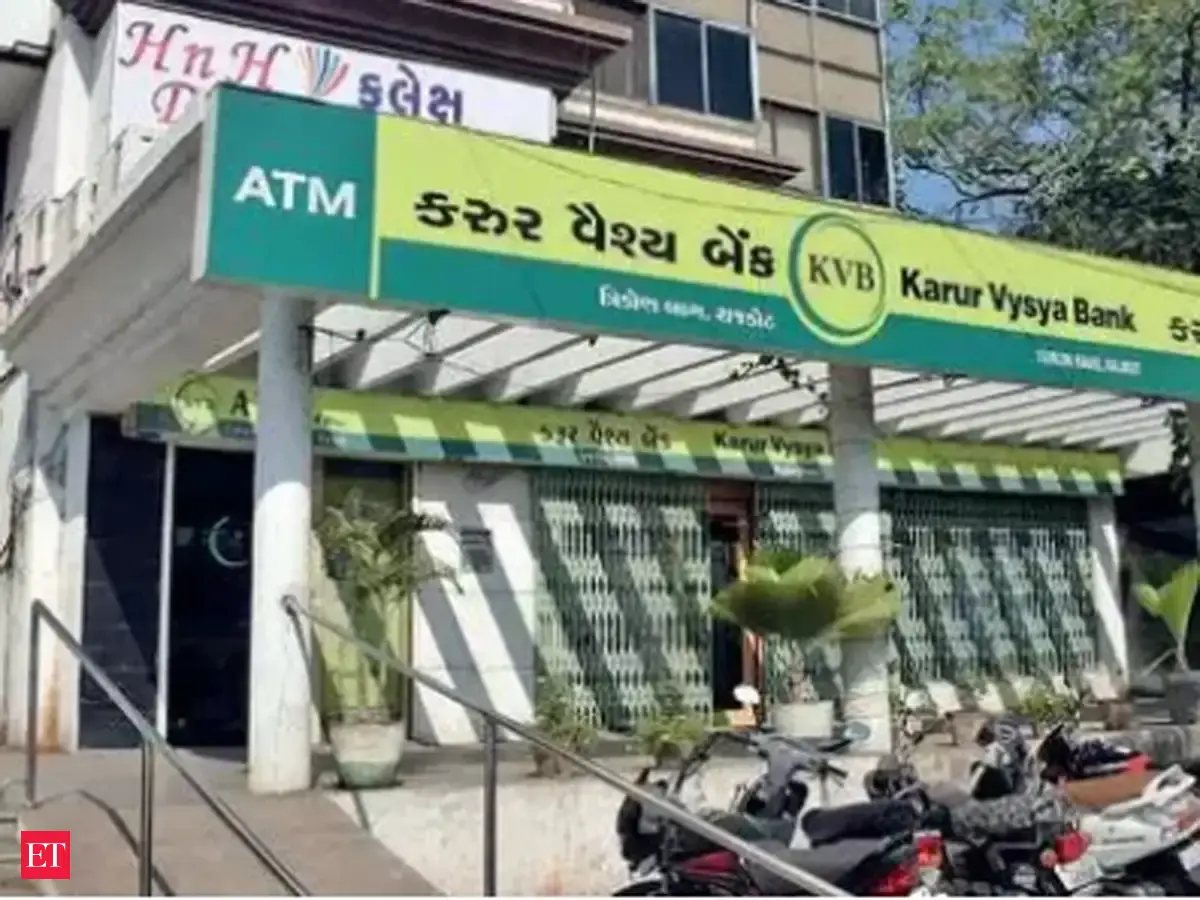 P R Seshadri Karur Vysya Bank Ceo Md Resigns The Economic Times
