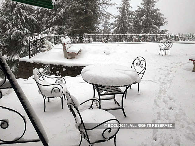 Snowfall in Rohtang, Kullu-Manali