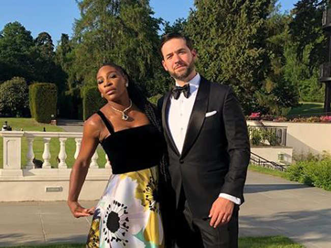 Alexis Ohanian (R) revealed that he met Serena Williams when he took up a speaking offer in Rome. (Image: Serena Williams/Instagram)