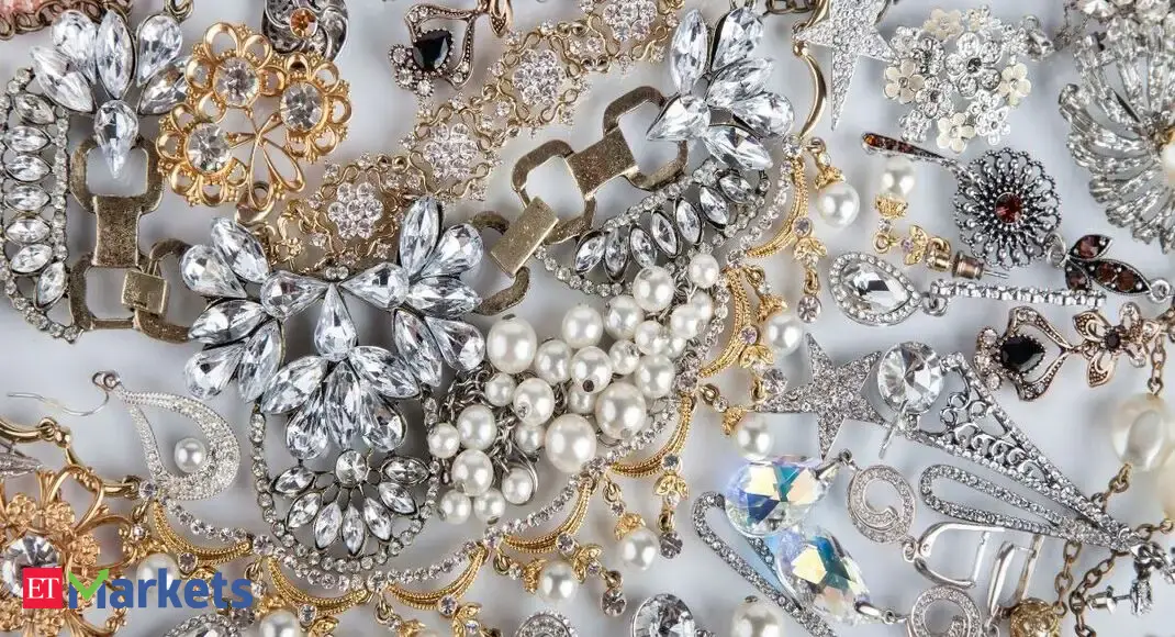 Precious Metals: Gold, silver trades up in futures amid high demand