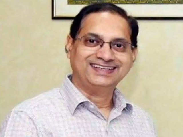 Tuhin Kanta Pandey, Disinvestment Secretary