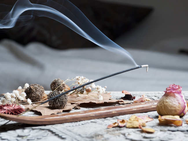 incense sticks-Rose_iStock