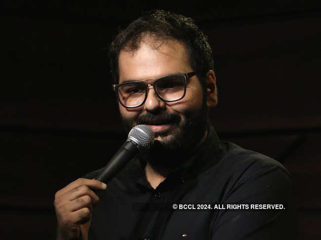 The ‘real’ Kunal Kamra, the stand-up comic, took to Twitter to share his thoughts and had a hilarious take on the incident.