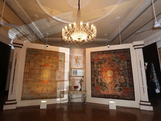 OBEETEE’s vision to introduce the incredible Indian craft to the rest of the world will see the coming together of India’s leading designers to display royal couture floor coverings that have never been woven before.
