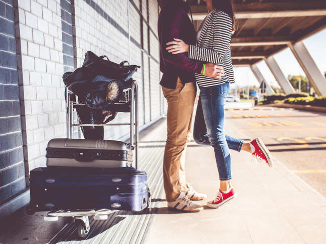 couple-travel-iStock