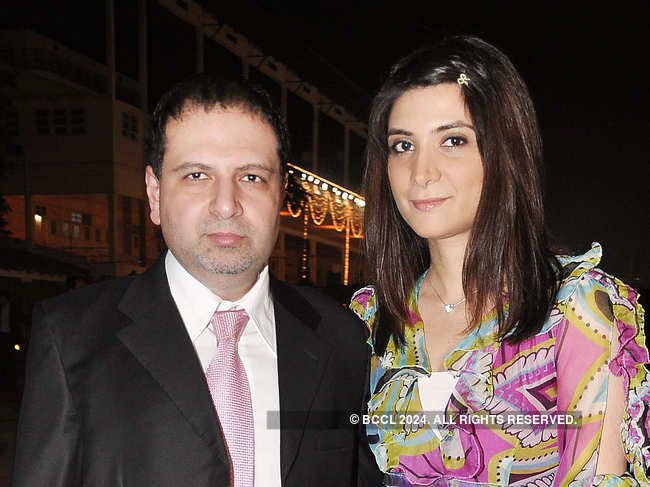 ​Yohan and Michelle Poonawalla​ at Race Course Mahalaxmi in 2011.​