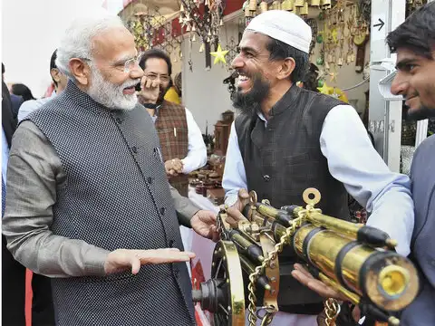 Who organises 'Hunar Haat'?