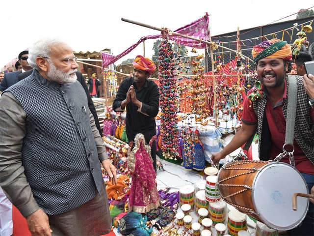 Modi's day out at Hunar Haat!