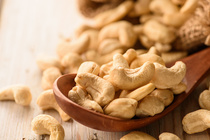 cashew nut price