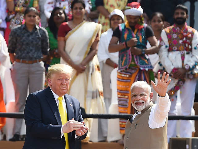 Modi, Trump greet the crowd