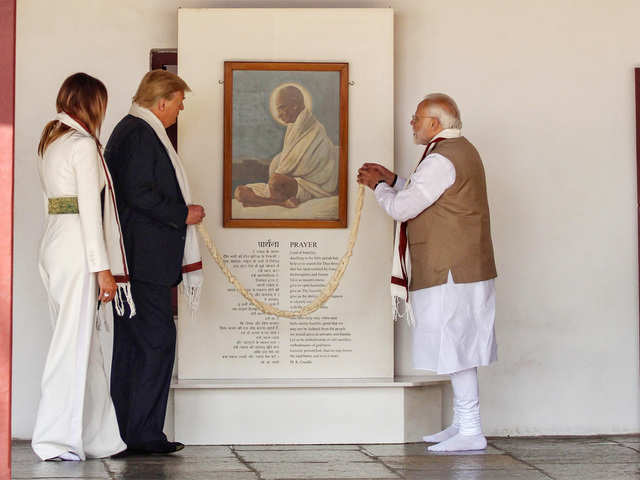 ​Paying tributes to Mahatma Gandhi