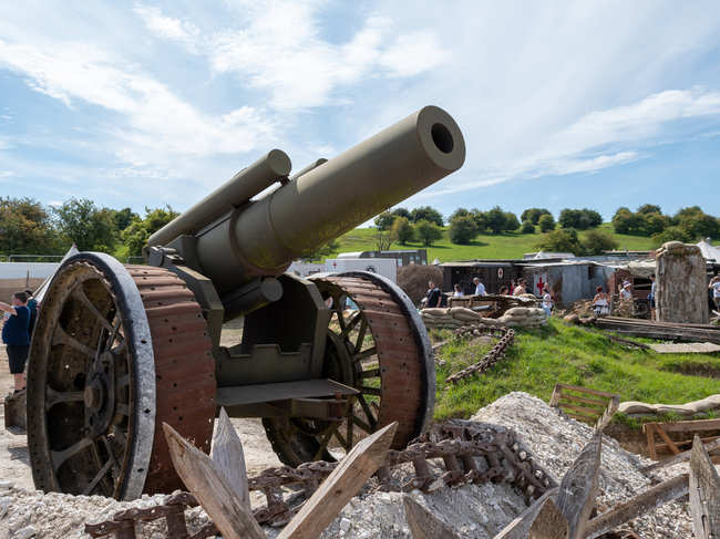 A restored cannon used in World War One is on display at the great Dorset steam fair​ in United Kingdom.