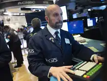 Wall-Street-3---AP