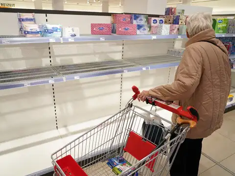 Does panic-buying help?