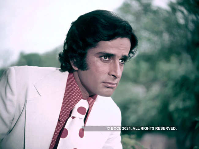 Some films may not have expressed in so many words praise for Shashi Kapoor's good looks