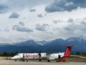 SpiceJet suspends international operations temporarily