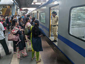 AC local train services to be suspended in Mumbai