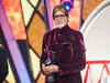 Janata Curfew row: Amitabh Bachchan claims vibrations from clapping destroy virus, Twitter schools him