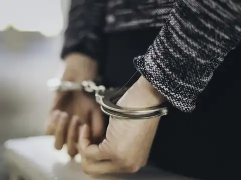 ​What happens if you break lockdown
