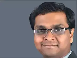 Suresh Ganapathy-Macquarie-1200