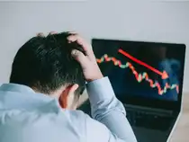 Trader-Sad-Shutter-1200
