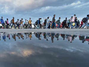migrant-workers-reutdsf