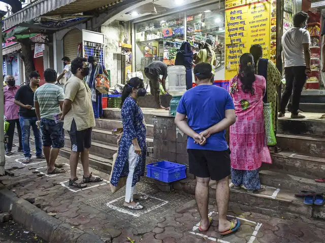 How Indians Are Adhering To Social Distancing Norms In Public Place Following The Rules The Economic Times