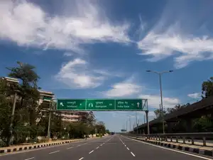 delhi air quality pti