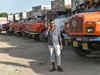 3.5 lakh trucks with Rs. 35,000 cr goods stuck: Truckers