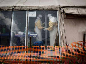 ebola-healthworkers-afp