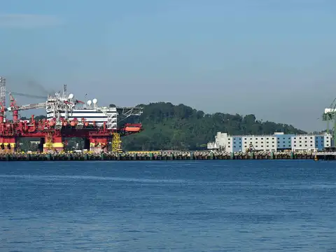 ​Floating hotels