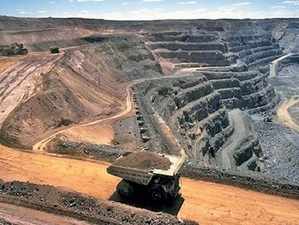 mining iron ore