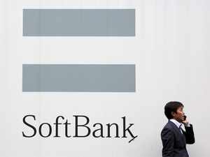 softbank - afp