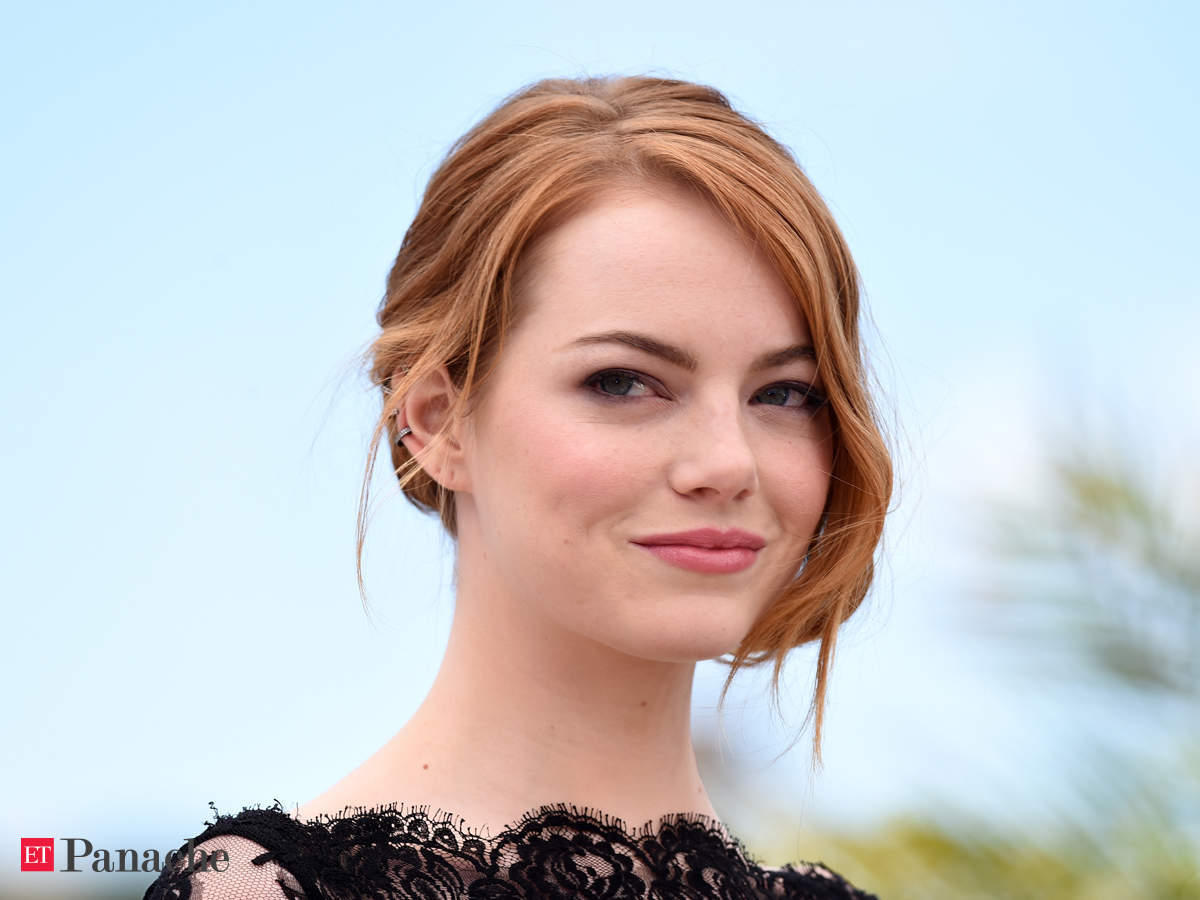 Anxiety Meditating Dancing Writing Help Emma Stone Drive Away Her Blues The Economic Times