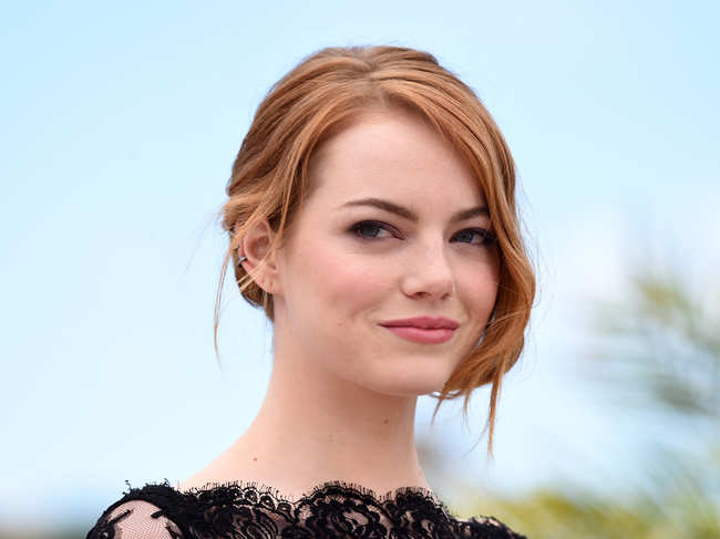 ​Emma Stone shared a mental health advice for people during the pandemic, urging them to spend more time writing instead of fretting.​