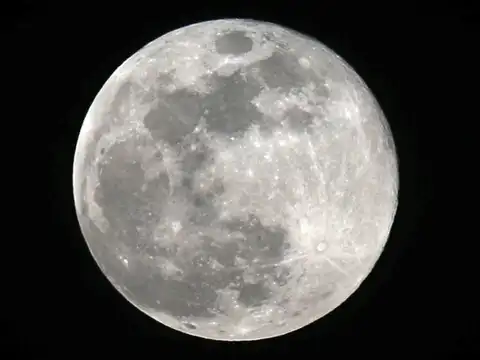 Lighting up night sky in Cairo