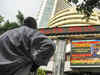 Sensex falls 81 points, Nifty below 9,250 amid weak cues from global market