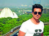Actor Sonu Sood arranges more buses for migrants, says will continue to help until the last one reunites with family