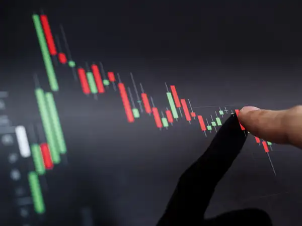Sensex Today Traders Diary Nifty May Fall To 8 700 8 500 Level In Near Term The Economic Times