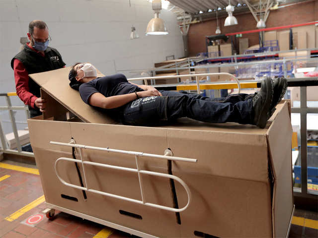 Bed that converts into a coffin