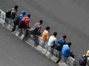 Andhra Pradesh not to unlock borders for inter-state movement of vehicles, people