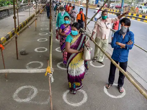​Traders and buyers in Navi Mumbai