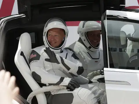 ​Astrovan